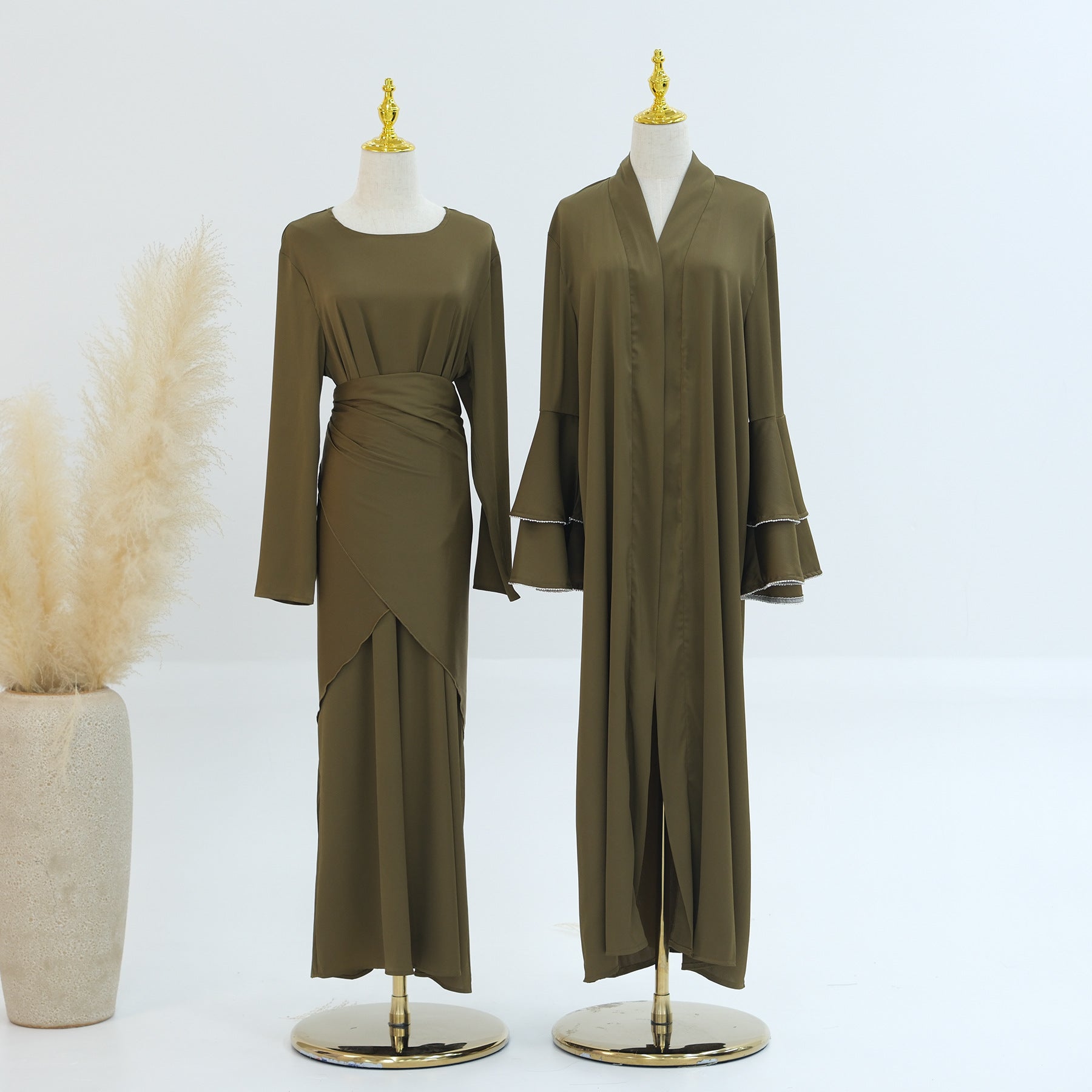 Abaya Qamar