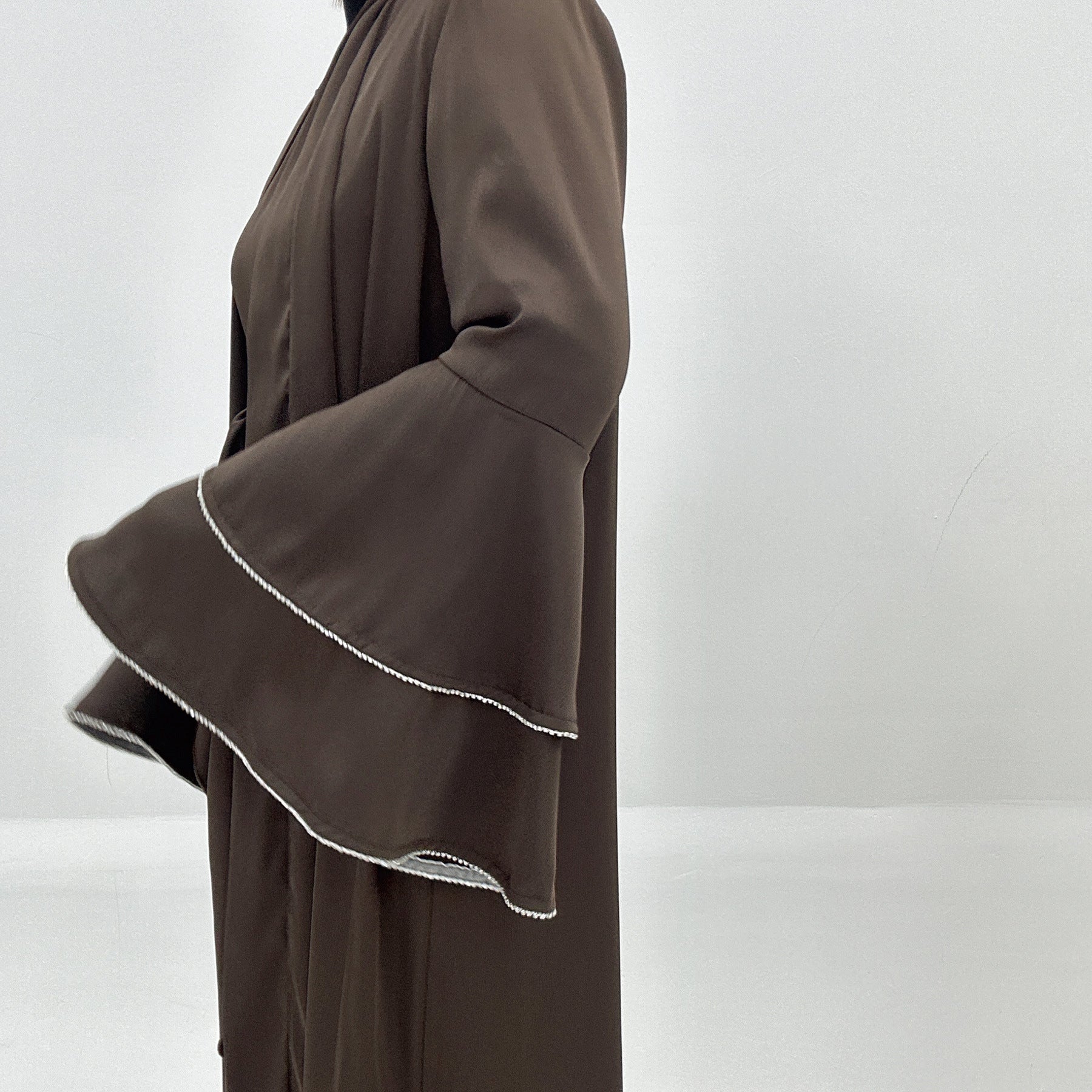 Abaya Qamar
